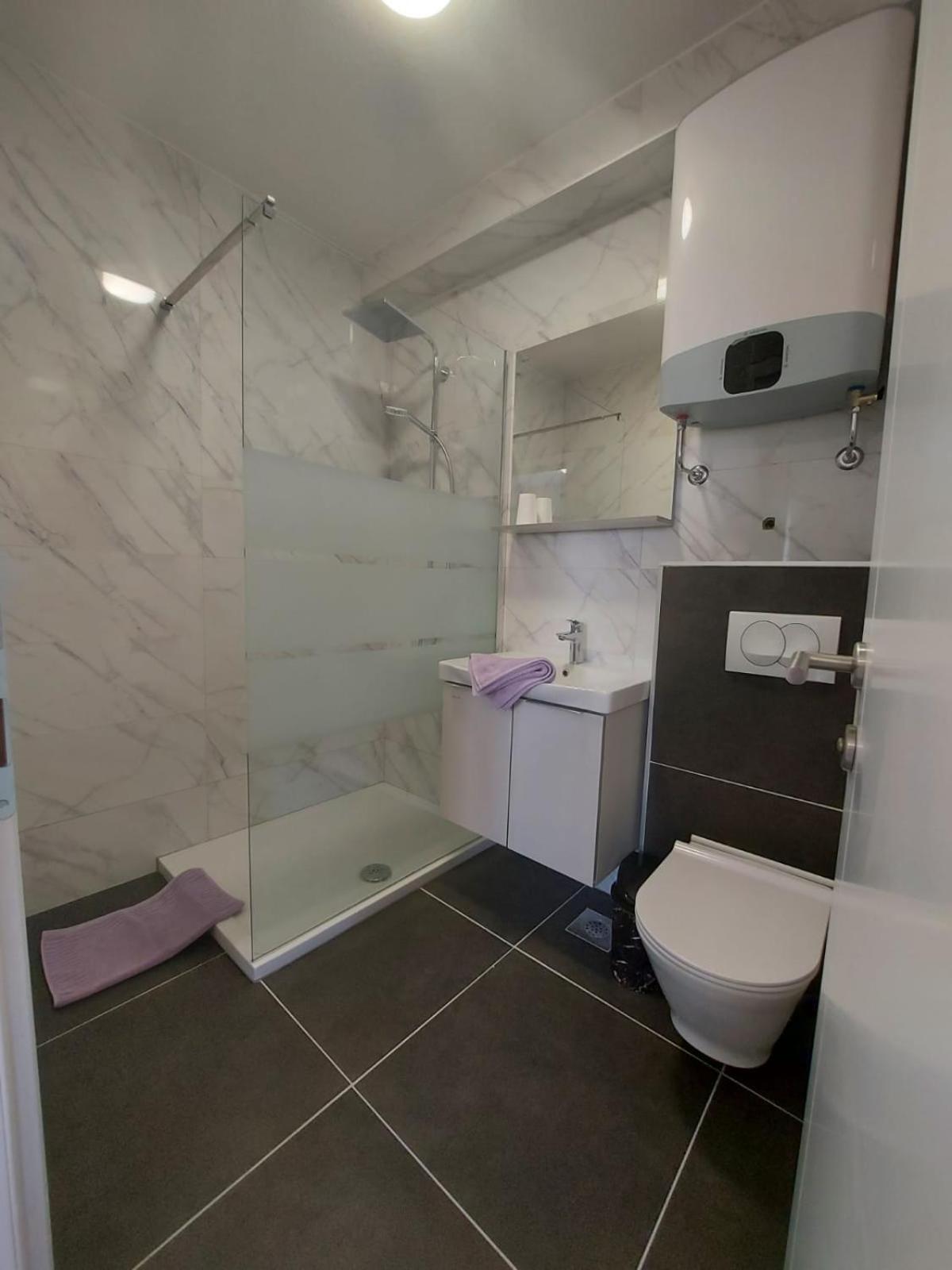 Apartmani Neva Makarska Luaran gambar